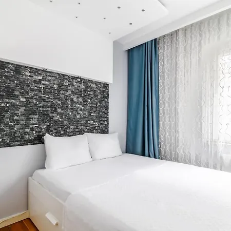 Flat W Shared Pool And Gym 8min To Citys Cevahir * 이스탄불