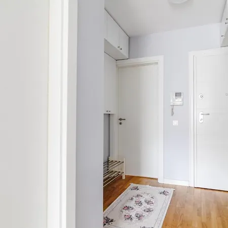 דירה Flat W Shared Pool And Gym 8min To Citys Cevahir
