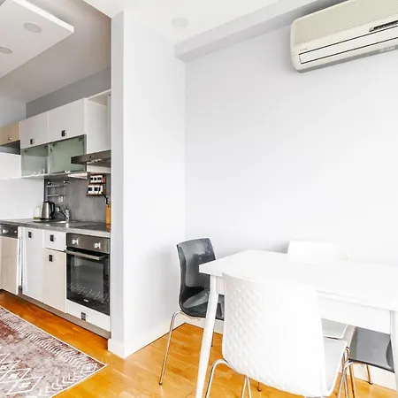 Flat W Shared Pool And Gym 8min To Citys Cevahir *