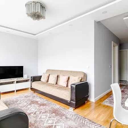 Apartman Flat W Shared Pool And Gym 8min To Citys Cevahir