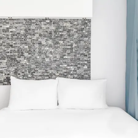Flat W Shared Pool And Gym 8min To Citys Cevahir *
