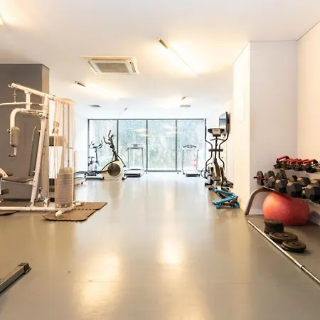 Apartament Flat W Shared Pool And Gym 8min To Citys Cevahir